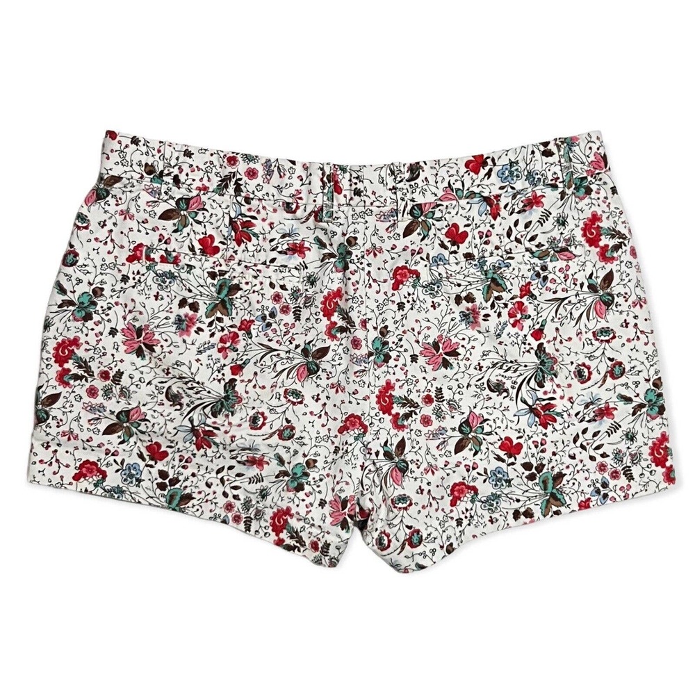 Banana Republic Sunshine White Floral Bermuda Short Size 8, 3.25" leg - Picture 2 of 12